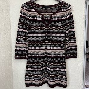 White House Black Market Womens Size XS multicolored knit Top